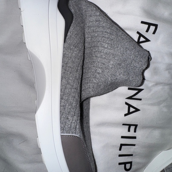 Boots - Picture 4 of 4